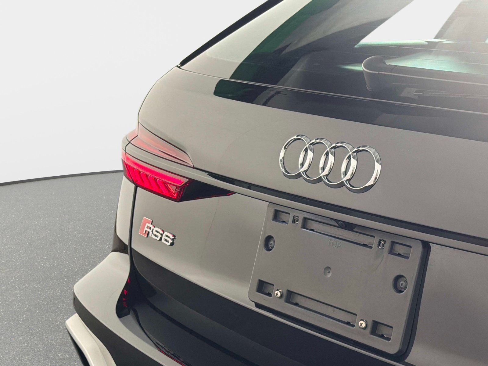 Used 2021 Audi RS 6 AWD/4WD image 18