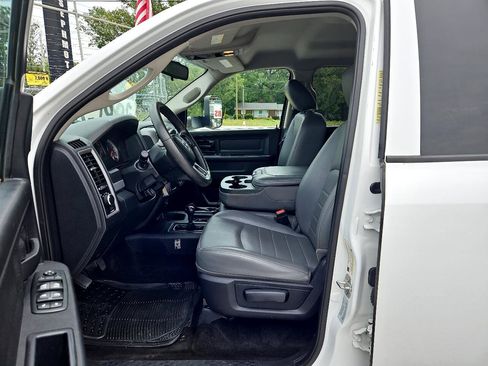 Used 2016 RAM 3500 Tradesman image 10