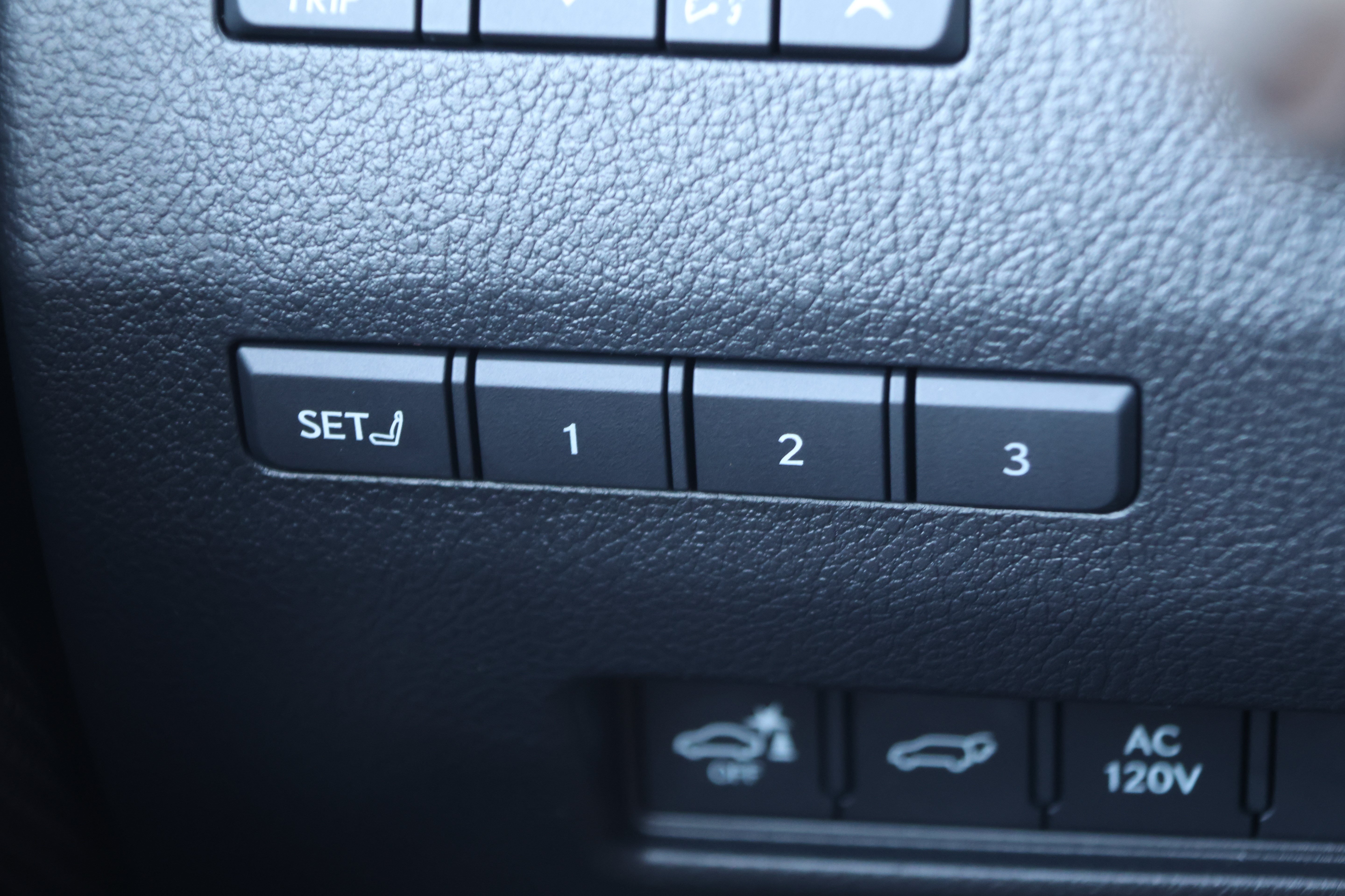 Certified 2024 Lexus GX 550 w/ Cold Area Package AWD/4WD image 15