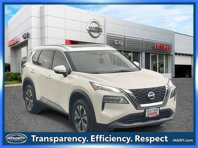 Certified 2021 Nissan Rogue SV w/ Premium Package