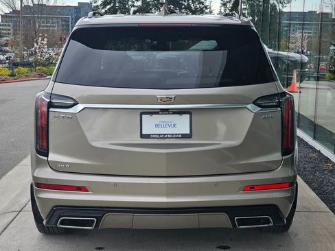 Used 2023 Cadillac XT6 Sport image 4