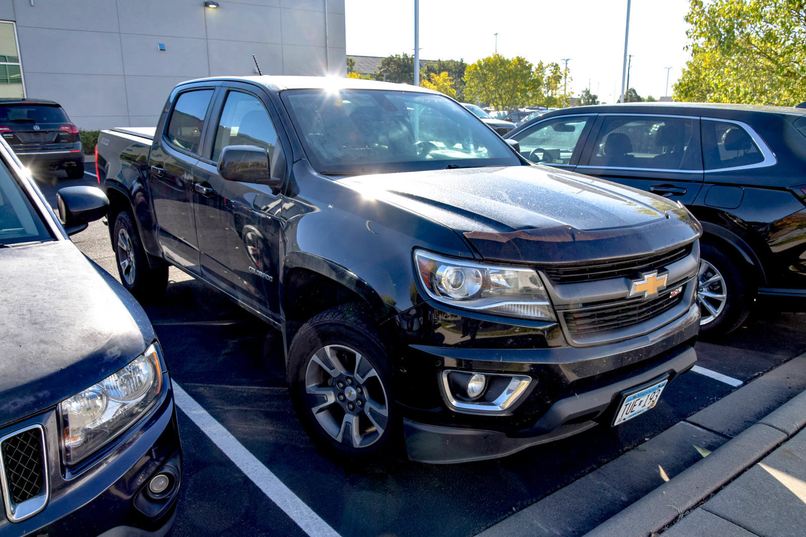 Used 2015 Chevrolet Colorado Z71 AWD/4WD image 3