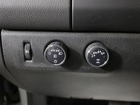 Used 2017 Chevrolet Colorado LT w/ LT Convenience Package image 27