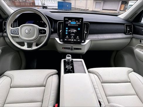 New 2026 Volvo XC90 B6 Ultra image 7