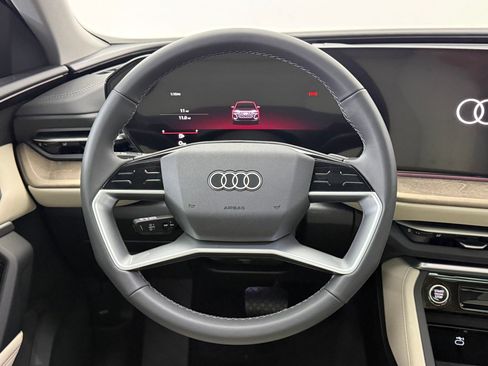New 2025 Audi Q5 Premium Plus image 18