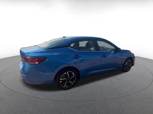 Used 2025 Nissan Sentra SV FWD image 15