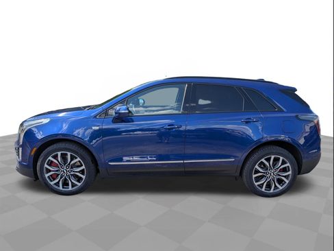 Certified 2024 Cadillac XT5 Sportv w/ Platinum Package AWD/4WD image 7