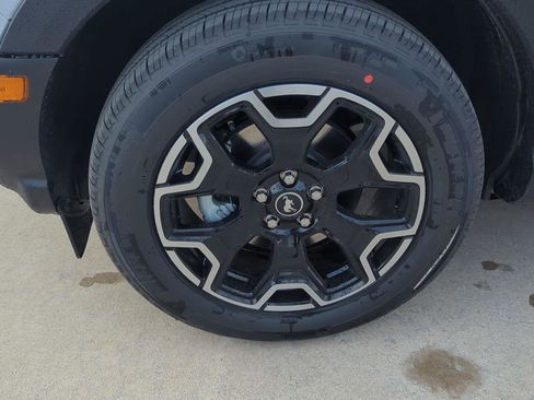 New 2026 Ford Bronco Sport Outer Banks image 30