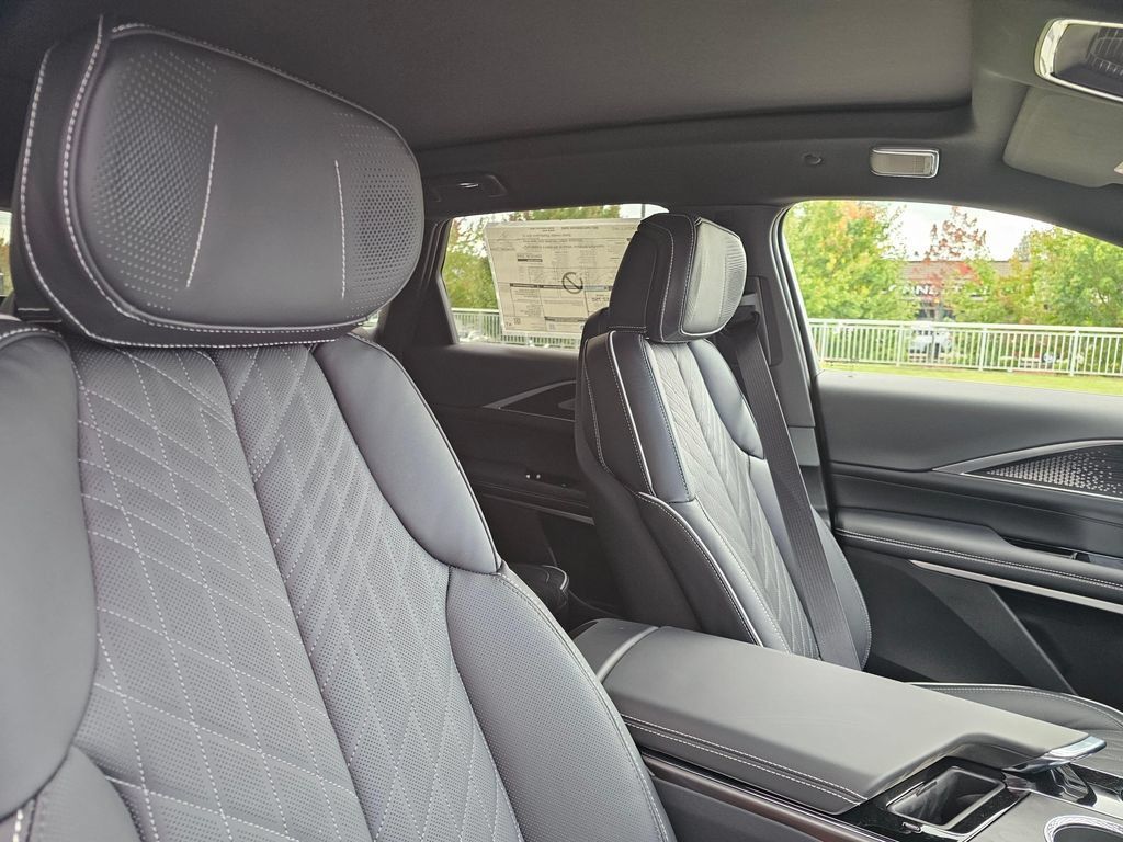 New 2027 Cadillac Lyriq Signature Sport w/ Nappa Leather Package AWD/4WD image 11