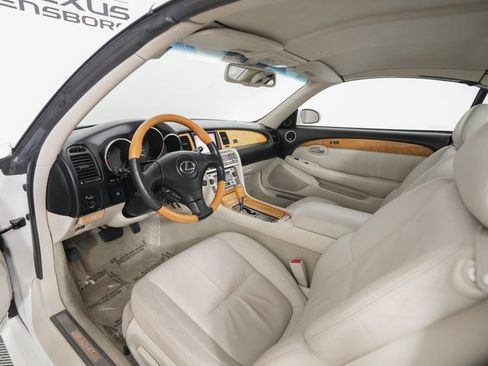 Used 2002 Lexus SC 430 Convertible RWD image 18