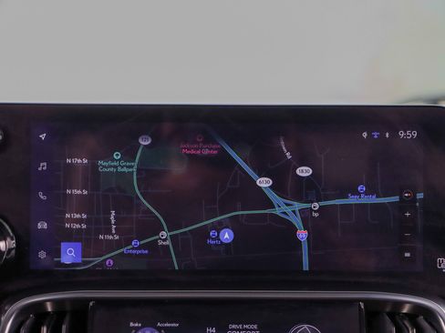 Used 2025 Lexus LX 600 4WD w/ Luxury Package image 19