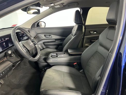 Used 2023 Nissan Ariya AWD image 16