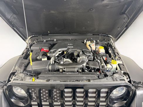 Used 2019 Jeep Wrangler Unlimited Sport S image 39