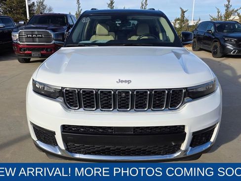 Used 2022 Jeep Grand Cherokee L Limited w/ Luxury Tech Group II image 8