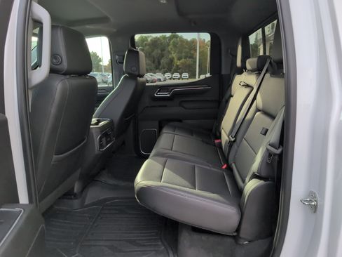 Used 2023 GMC Sierra 1500 SLT w/ SLT Premium Plus Package image 30