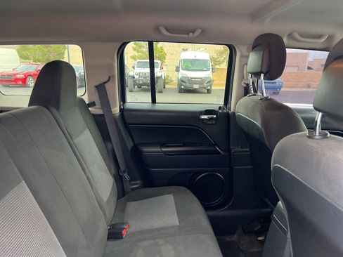 Used 2016 Jeep Patriot Latitude image 18