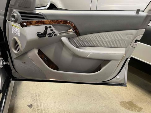 Used 2006 Mercedes-Benz S 500 image 40