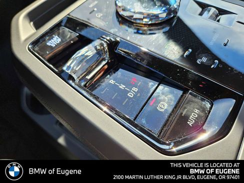 New 2026 BMW iX xDrive45 w/ M Sport Package AWD/4WD image 31