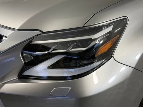 Used 2020 Lexus GX 460 Premium w/ Premium Package AWD/4WD image 16