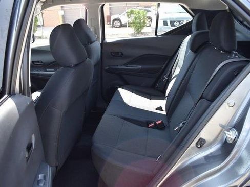 New 2025 Nissan Kicks Play S image 32