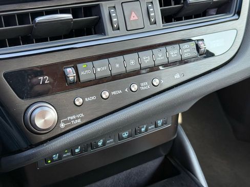 Certified 2025 Lexus ES 350 w/ Premium Package image 34