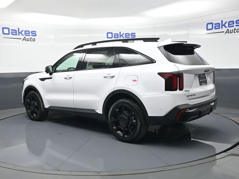 Certified 2026 Kia Sorento SX Prestige AWD/4WD image 6