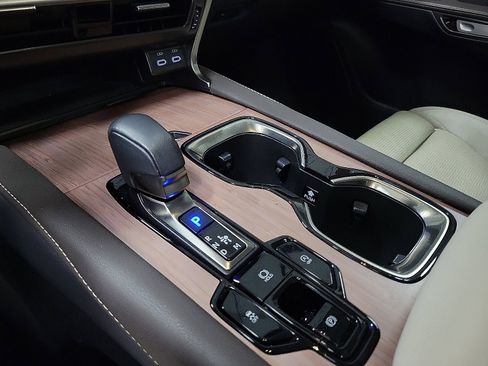 Used 2023 Lexus RX 350 w/ Luxury Package image 20