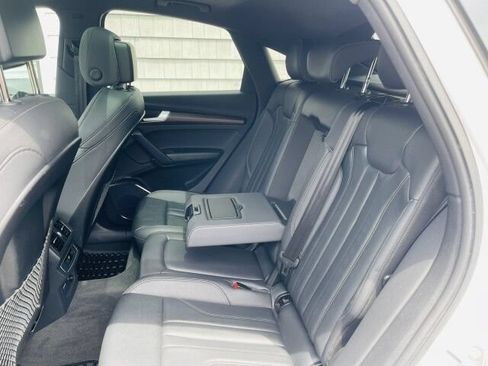 Used 2023 Audi Q5 2.0T Premium w/ Convenience Package AWD/4WD image 15