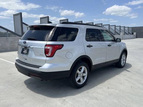 Used 2018 Ford Explorer 4WD image 7