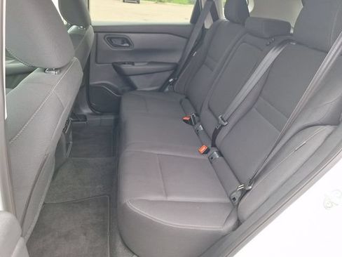 Used 2025 Nissan Rogue S AWD/4WD image 24