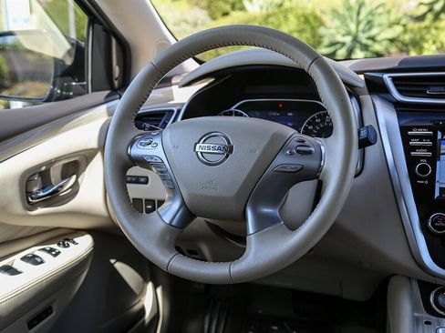 Used 2015 Nissan Murano SL w/ SL Technology Package image 18