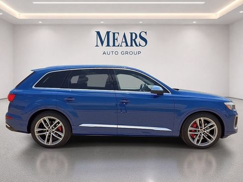 Used 2025 Audi SQ7 Prestige w/ Prestige Package AWD/4WD image 6