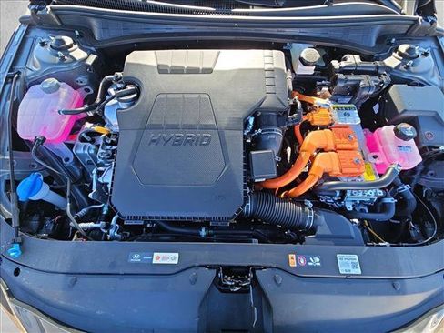 New 2026 Hyundai Elantra Limited image 17