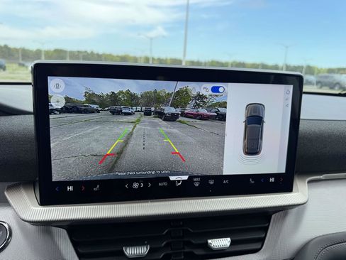 New 2026 Ford Explorer Active AWD/4WD image 25