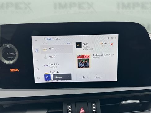 Used 2024 Lexus ES 350 F Sport w/ Accessory Package (Z2) image 19