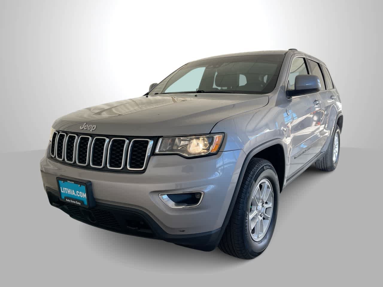Used 2020 Jeep Grand Cherokee Laredo AWD/4WD image 1