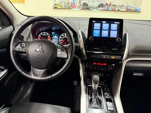 Used 2023 Mitsubishi Eclipse Cross SE image 54