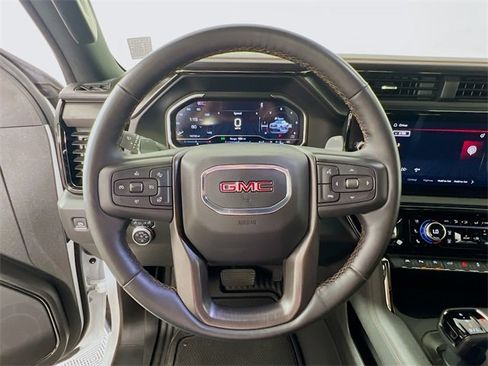 Used 2024 GMC Sierra 1500 AT4 w/ Technology Package image 12
