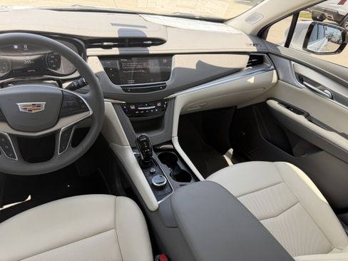 New 2026 Cadillac XT5 Premium Luxury FWD image 17