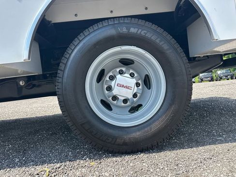 New 2026 GMC Sierra 3500 Pro w/ Convenience Package AWD/4WD image 20