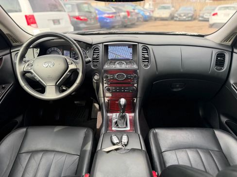 Used 2017 INFINITI QX50 AWD w/ Premium Plus Package image 2