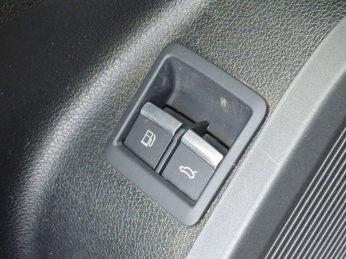 Certified 2023 Audi Q5 e Premium Plus w/ Premium Plus Package AWD/4WD image 28