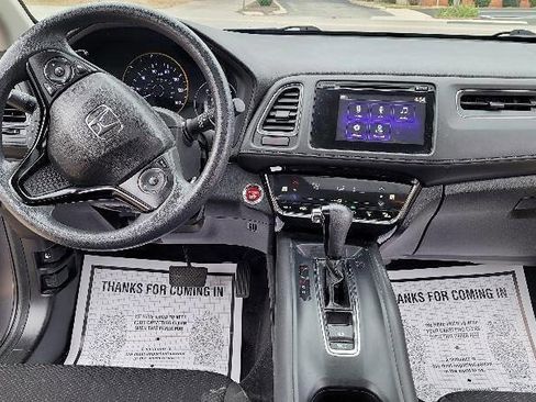 Used 2018 Honda HR-V EX image 13