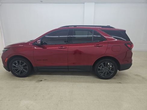 Used 2022 Chevrolet Equinox RS w/ Infotainment Package FWD image 19