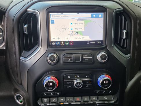 Used 2020 GMC Sierra 2500 Denali w/ Denali Ultimate Package AWD/4WD image 16