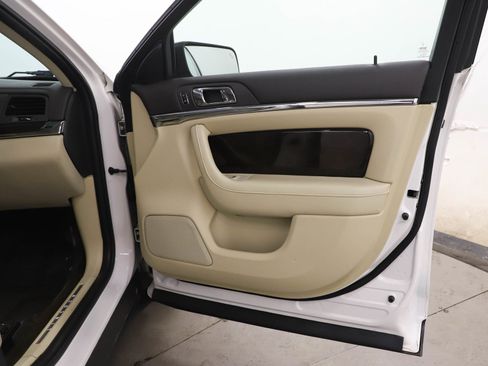 Used 2015 Lincoln MKS AWD w/ Equipment Group 101A image 9