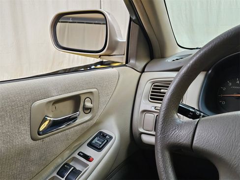 Used 2001 Honda Accord LX image 32