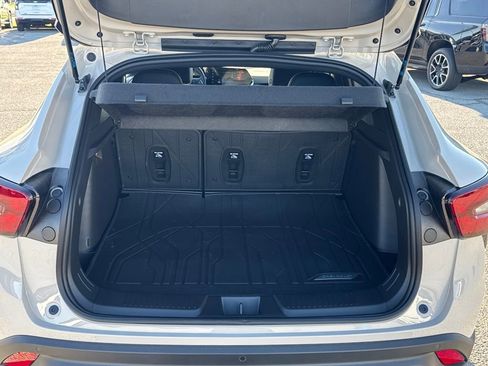 New 2026 Chevrolet Trax RS w/ Sunroof Package image 7