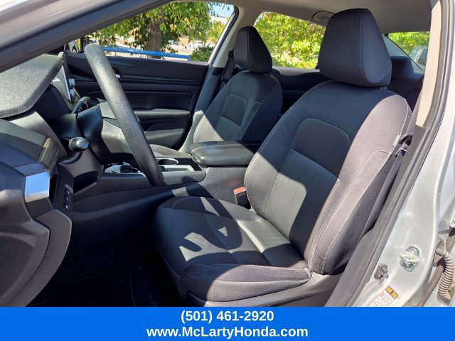 Used 2024 Nissan Altima 2.5 SV FWD image 7