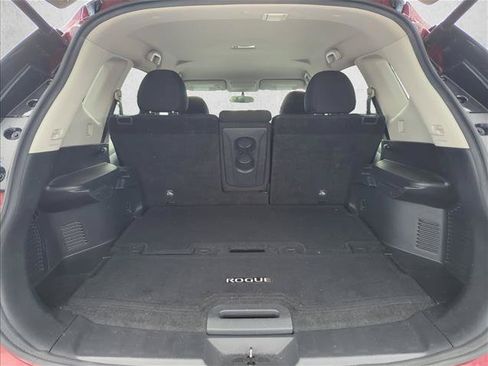 Used 2018 Nissan Rogue SV FWD image 5